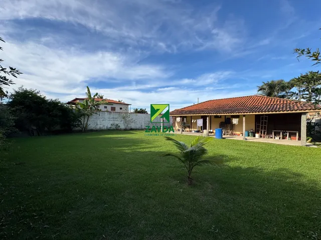 Imagem 9: Casa linear com 600m² de terreno, 03 quartos e amplo jardim gramado, no Bairro Peixe