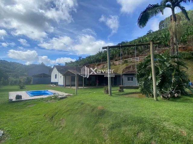 Imagem 9: Chácara 2.500m² em Santa Maria de Marechal/ES com casa histórica, piscina, lago, poço