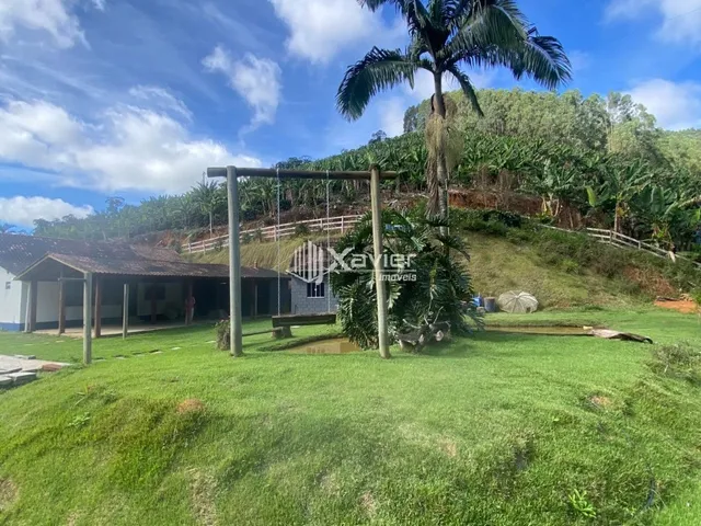 Imagem 3: Chácara 2.500m² em Santa Maria de Marechal/ES com casa histórica, piscina, lago, poço