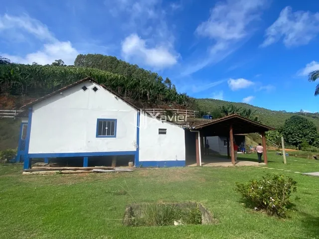 Imagem 13: Chácara 2.500m² em Santa Maria de Marechal/ES com casa histórica, piscina, lago, poço