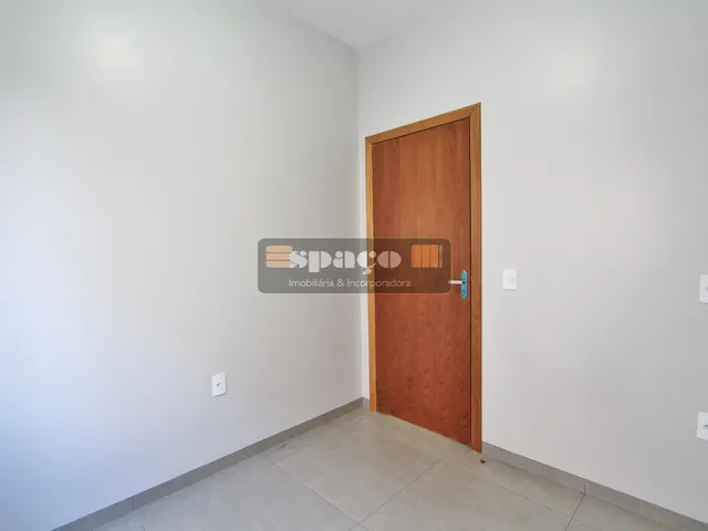 Imagem 12: Casa com 2 dormitórios e garagem para locação, MEDIANEIRA - PR
