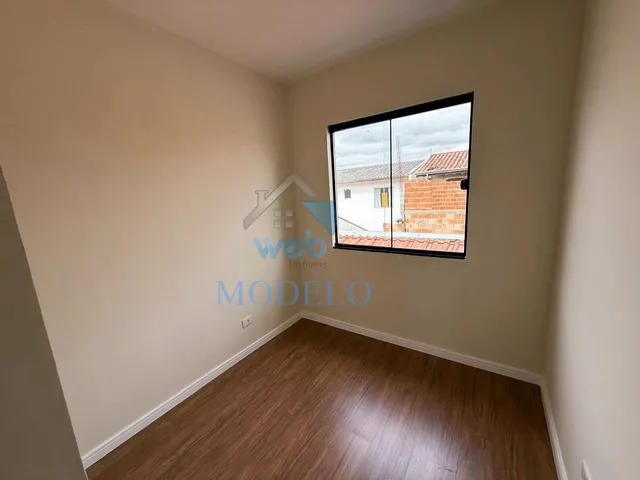 Imagem 3: Sobrado, três quartos, sala, edicula com churrasqueira, ótima localização