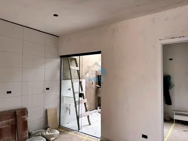 Imagem 13: Casas com dois quartos à venda na região do Tatuquara, próximo à Rua Marcos Bertoldi