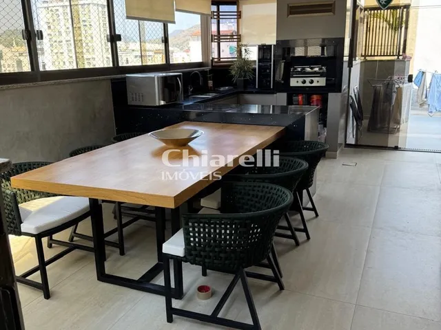 Imagem 2: Cobertura de luxo à venda em Icaraí, Niterói-RJ: 3 quartos, 1 suíte, 2 vagas, 200m²
