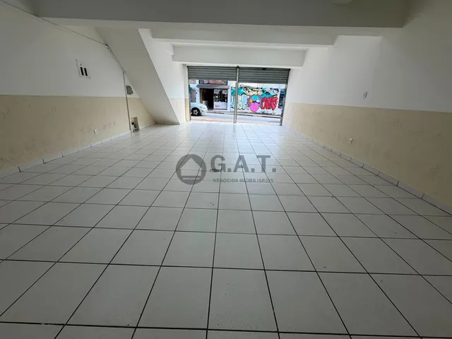Imagem 3: Salão Comercial para Locação no Centro de Sorocaba-Sp com 1 Sala, 2 Banheiros e 250M² de Área