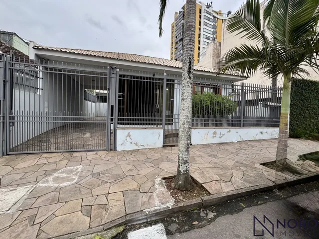 Imagem: Casa Comercial com 5 Salas e Garagem para