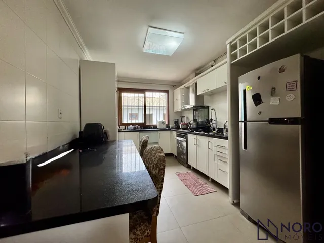 Imagem 2: Casa Comercial com 5 Salas e Garagem para Locação no Bairro Fátima!