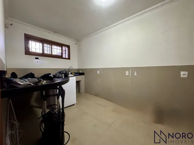Imagem 13: Casa Comercial com 5 Salas e Garagem para Locação no Bairro Fátima!