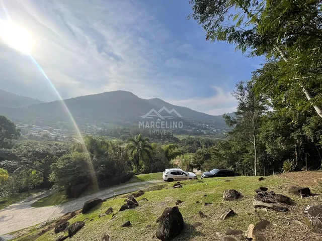 Imagem: O terreno possui 347m² de Área e está localizado em