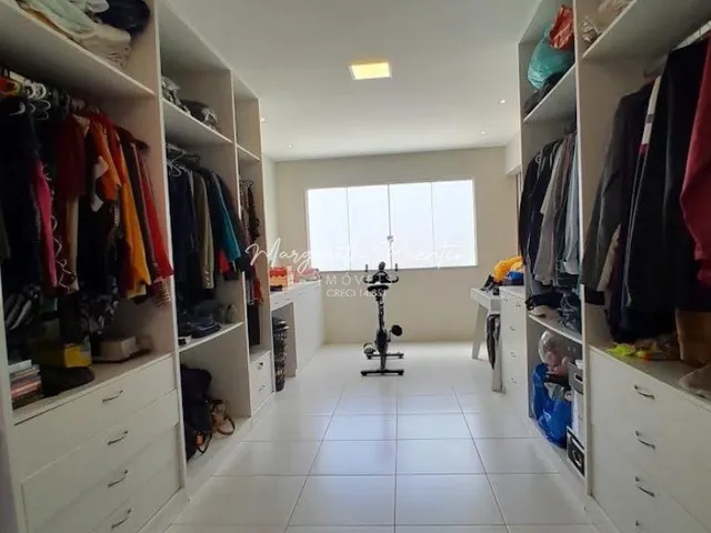 Imagem 2: CASA NASCENTE Casa em condomínio com 4 dormitórios