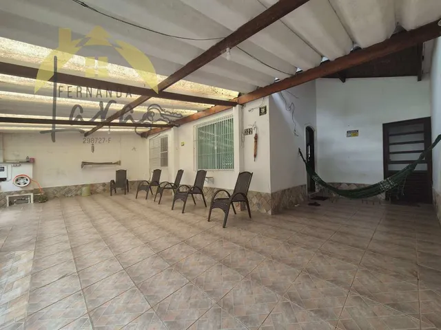 Imagem: Casa À Venda em Peruíbe, Centro, com 4