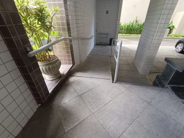 Imagem 16: Apartamento com 3 dormitórios à venda, 102 m² por R$ 450.000,00 - Torre - Recife/PE