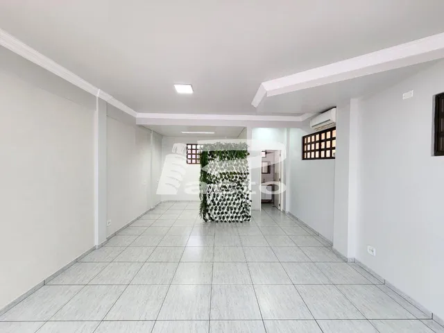 Imagem 3: SALA COM AREA DE 42 METROS