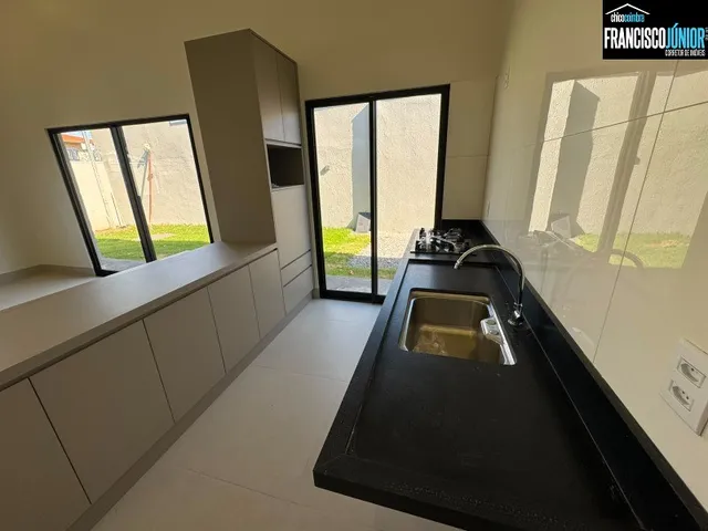 Imagem 2: CASA NO SETOR BUENO