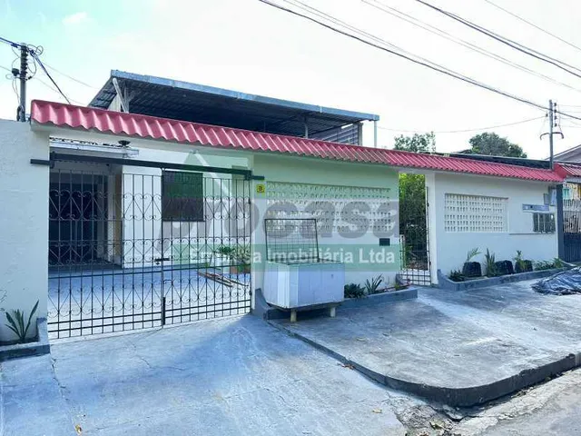 Imagem: A casa possui 2 Dormitórios, 1 Banheiro, 1 Vaga na
