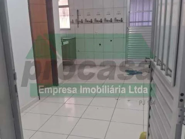 Imagem 4: CASA COM PATIO COMPATILHADO NO BAIRRO DE FLORES, LOCAL SUPER TRANQUILO