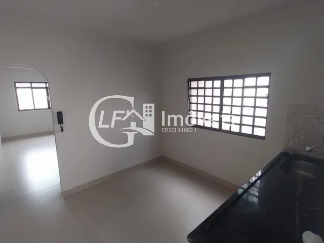 Imagem 11: Casa reformada com 01 quarto mais 01 suite