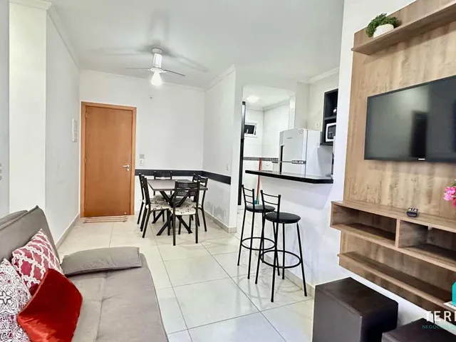 Imagem 2: Apartamento À Venda com 2 Dormitórios na Praia das Toninhas Ubatuba Sp