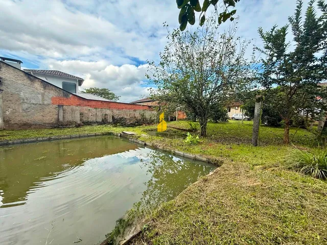 Imagem 2: Casa com 03 dorm. em um terreno com 740 m² à venda em Timbó