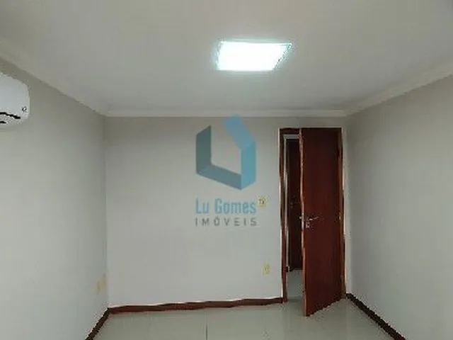 Imagem 11: Apartamento com 4 dormitórios, sendo 2 suítes uma com closet, 5 banheiros, móveis