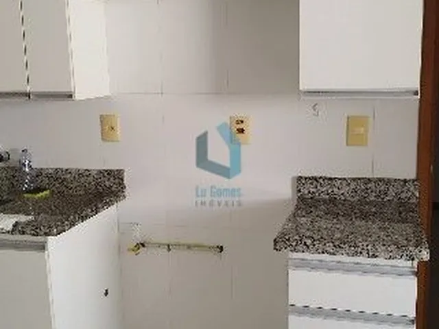 Imagem 16: Apartamento com 4 dormitórios, sendo 2 suítes uma com closet, 5 banheiros, móveis