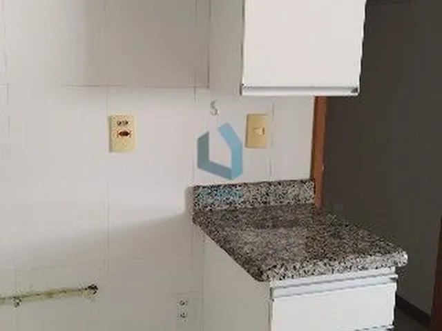 Imagem 4: Apartamento com 4 dormitórios, sendo 2 suítes uma com closet, 5 banheiros, móveis