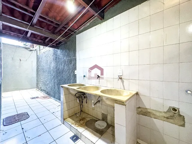 Imagem 12: QR 1 - 219M² - 3 QUARTOS - SUÍTE - ACEITA FINANCIAMENTO - CANDANGOLÂNDIA
