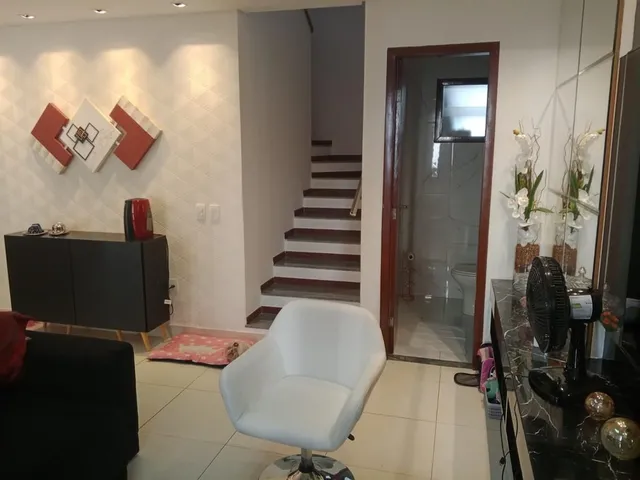Imagem 4: Casa duplex à venda na Sapiranga, em Fortaleza/CE