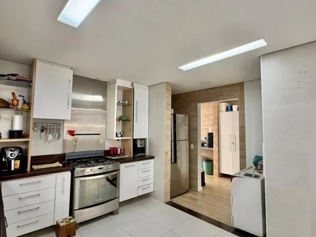 Imagem 6: Casa c/ piscina em rua privativa no edson queiroz