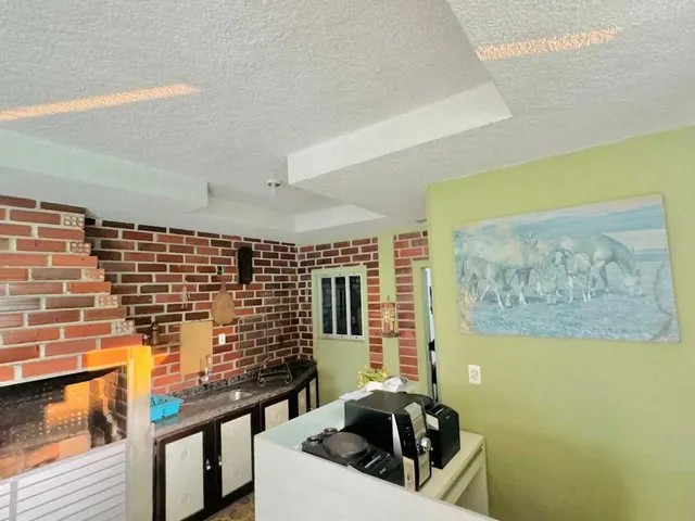 Imagem 7: Casa com 3 dormitórios, 2 vagas de garagem e piscina, no bairro São Vicente em Itajaí!