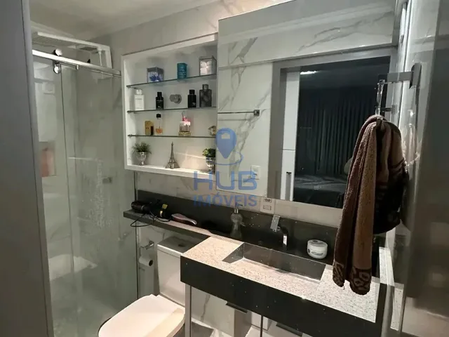 Imagem 2: Apartamento com 2 dormitórios sendo 1 suíte e 1 vaga de garagem em Camboriú/SC