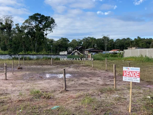 Imagem: Terreno pronto para construir, balneário