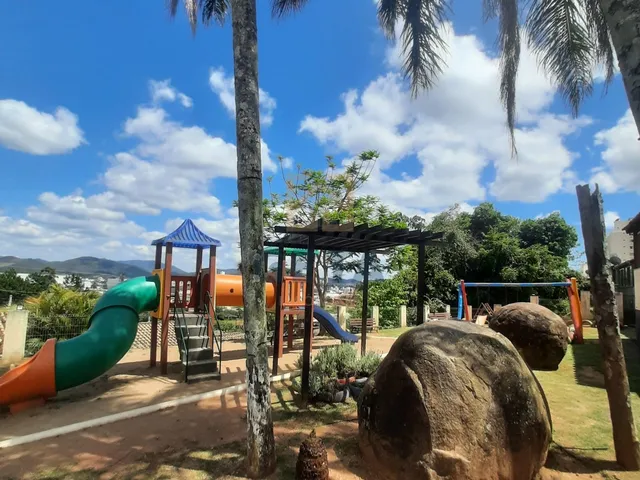 Imagem 2: Sobrado 2 suítes para Venda no bairro Lídia Duarte em Camboriú