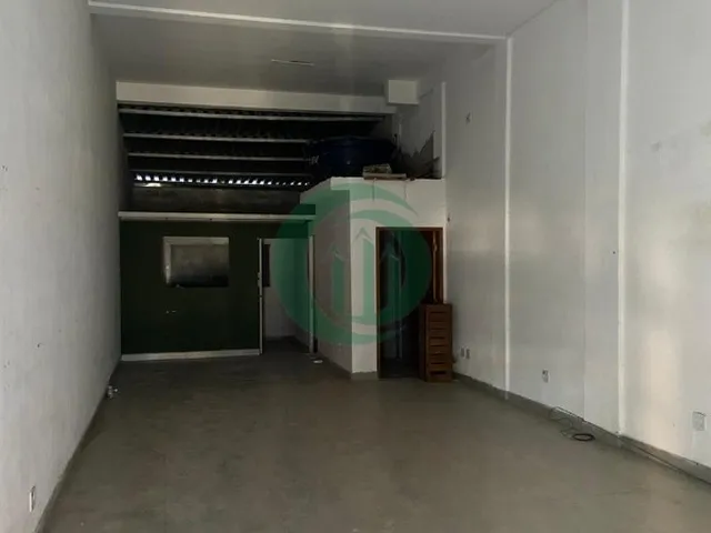 Imagem: A sala comercial possui 2 Banheiros, 100m² de Área