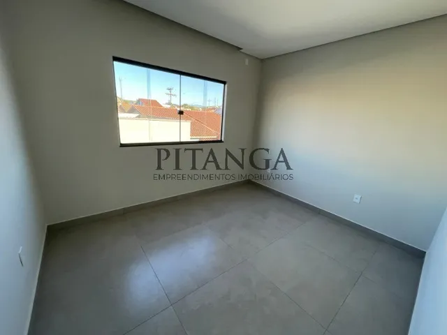 Imagem 8: Casa duplex na Morada da Montanha com 4 quartos sendo 1 suíte