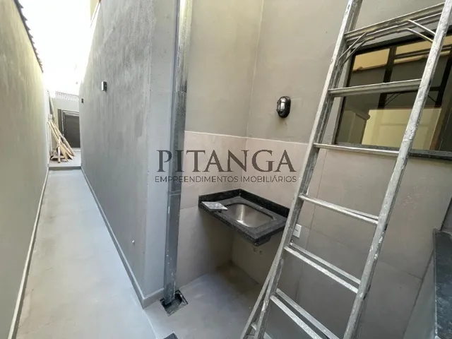 Imagem 2: Casa duplex na Morada da Montanha com 4 quartos sendo 1 suíte