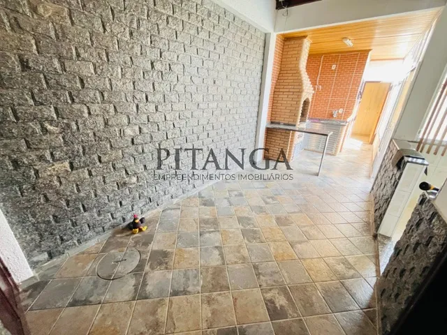 Imagem 3: Resende-RJ: Casa à Venda em Morada da Colina com 3 Quartos, 1 Suíte e 4 Vagas de