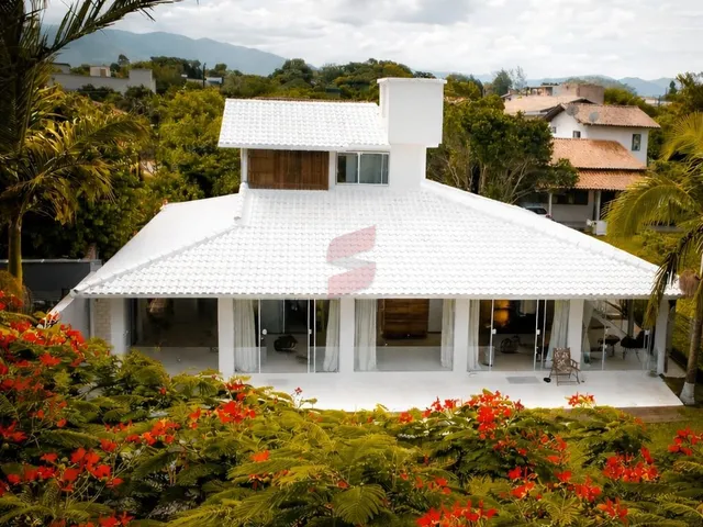 Imagem: CASA com 3 dormitórios à venda com 571m²