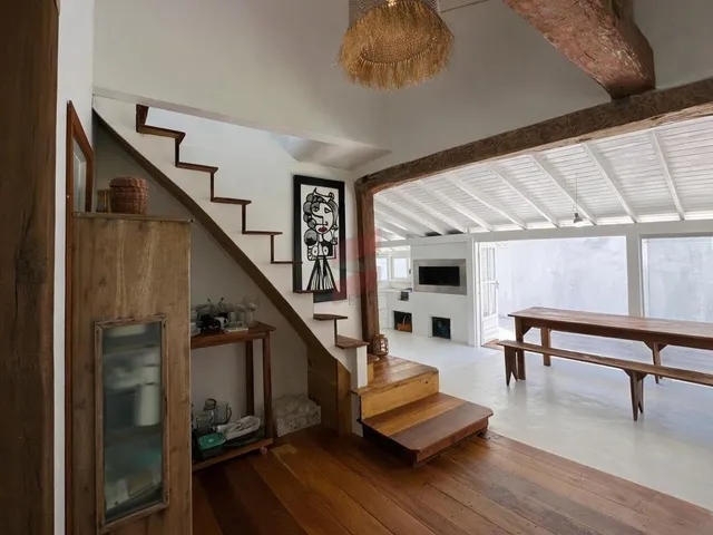 Imagem 5: CASA com 3 dormitórios à venda com 571m² por R$ 1.850.000,00 no bairro Ibiraquera