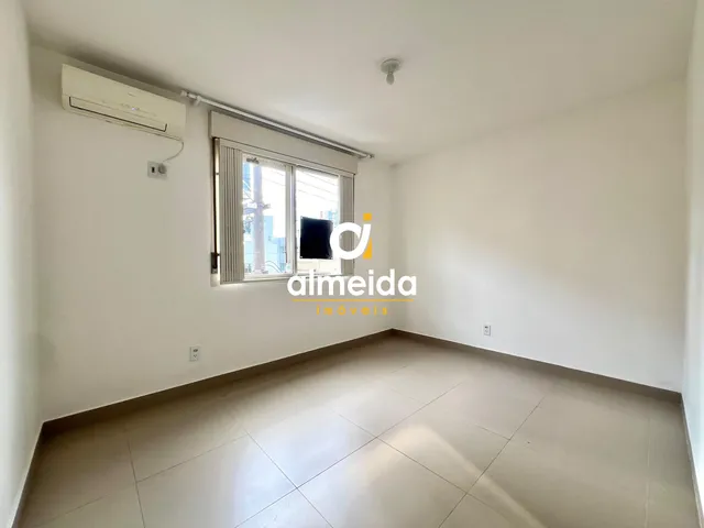 Imagem 2: Amplo apartamento, 2 quartos, garagem no centro