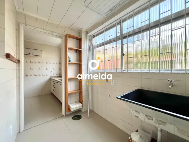 Imagem 3: Amplo apartamento, 2 quartos, garagem no centro