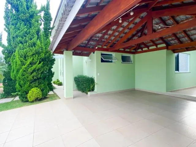 Imagem: Casa Térrea À Venda na Vila Santista em
