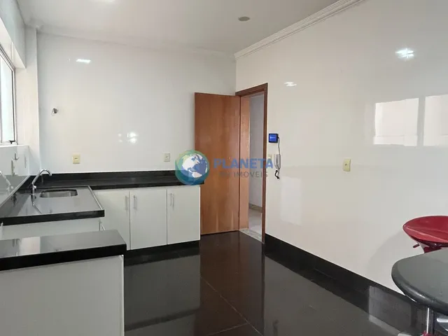 Imagem 5: Apartamento Amplo 3 Quartos - sendo 1 suíte 2 Banhos 2 Vagas no Itapoa