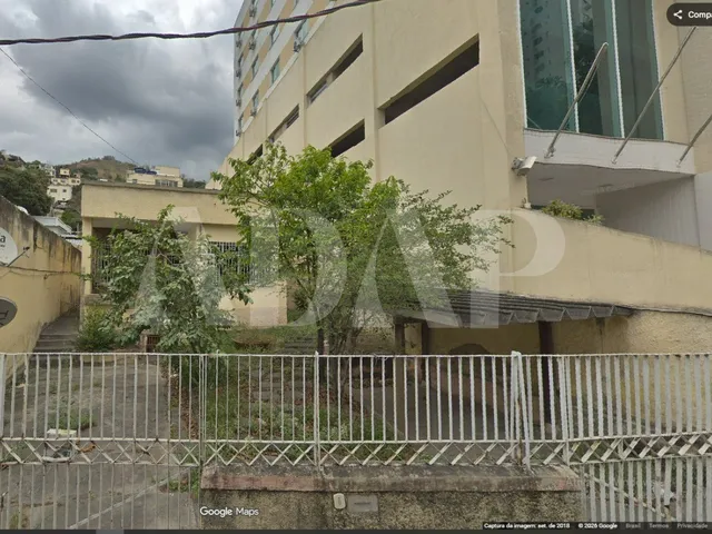 Imagem 1: Casa/Terreno à venda em Nova Iguaçu-RJ, Jardim São João: 345 m² com 5 quartos, 2
