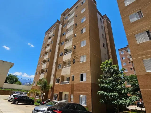Imagem: O apartamento possui 2 Dormitórios, 1 Banheiro, 1 Vaga na