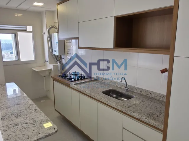 Imagem: O apartamento possui 2 Dormitórios, 1 Suíte, 2 Banheiros,