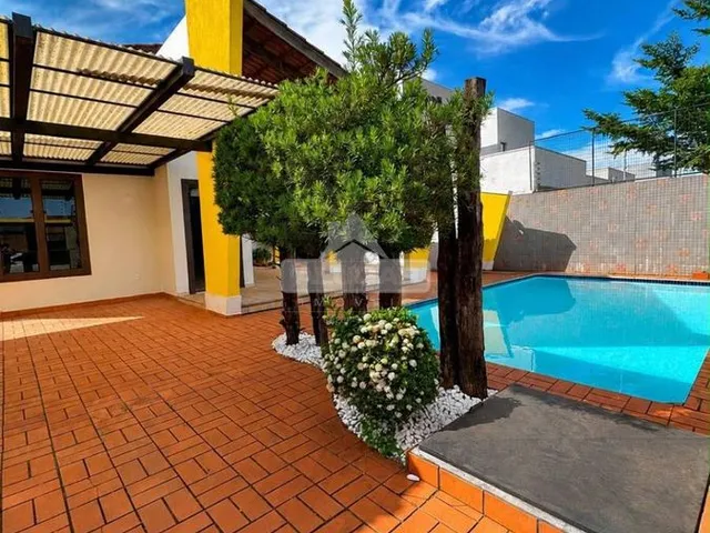 Imagem: Casa - 3 quartos com piscina - 405 Sul