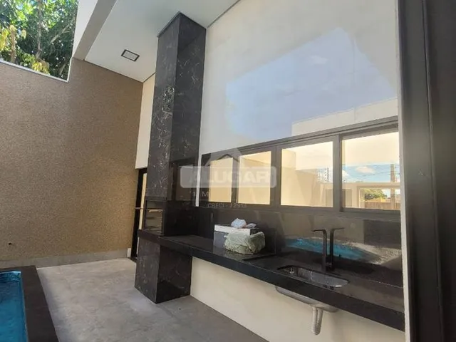 Imagem 9: Casa - 3 suítes com piscina, Alto padrão - 405 Sul