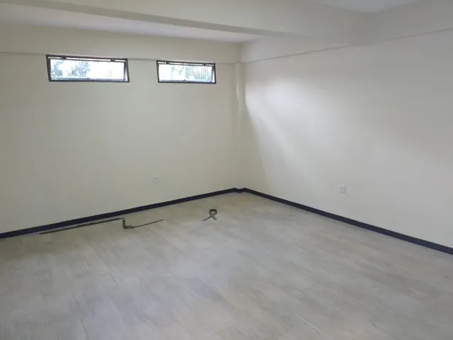 Imagem 4: PONTO - BELÉM Loja com 2 banheiros