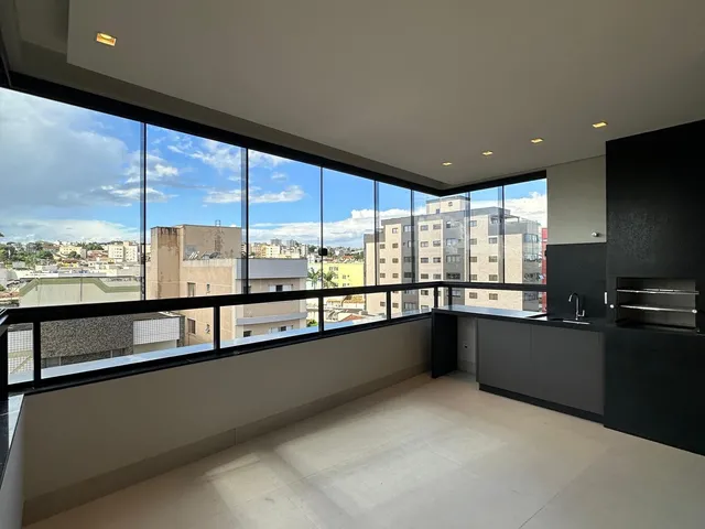 Imagem: O apartamento possui 3 Dormitórios, 3 Suítes, 3 Vagas na
